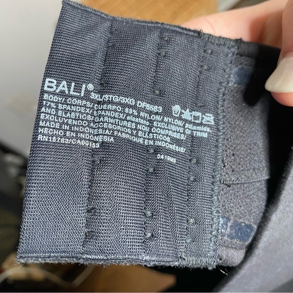 Bali Comfort Revolution Black Strapless Wirefree Bra DF6583 - Picture 4 of 5